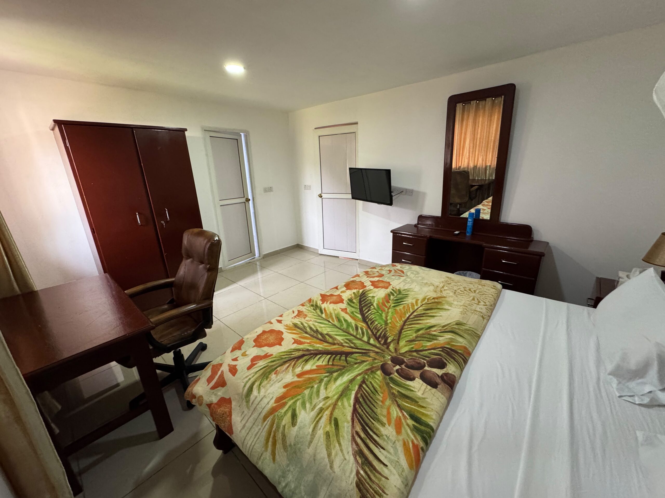 Queen Suite