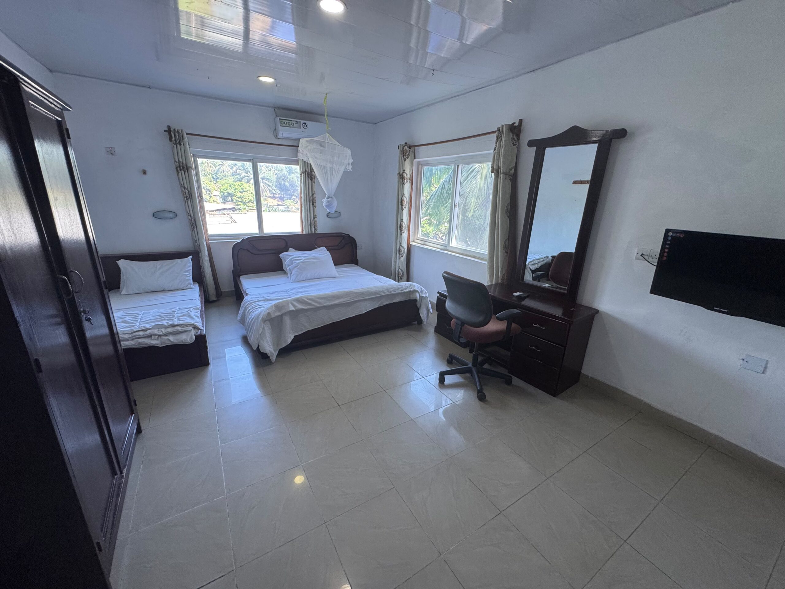 Empire Apartment